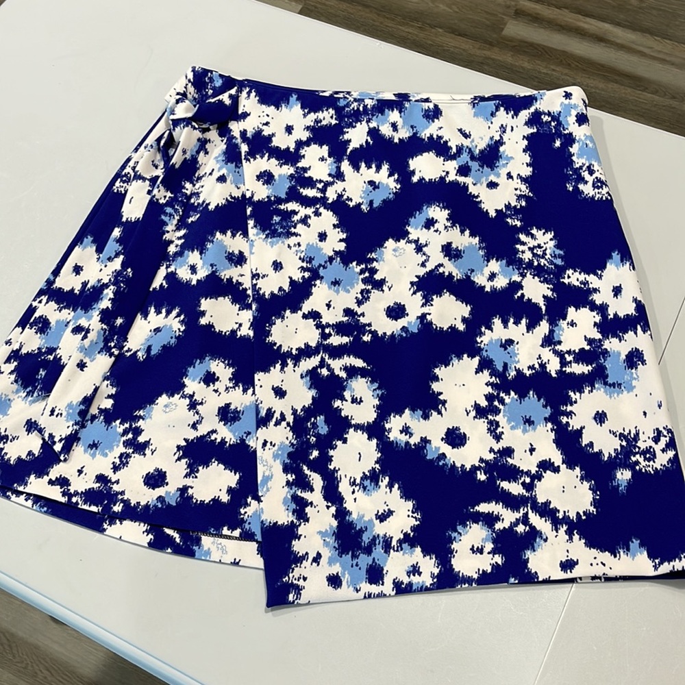 ECI size XL faux wrap a-line short skirt blue white